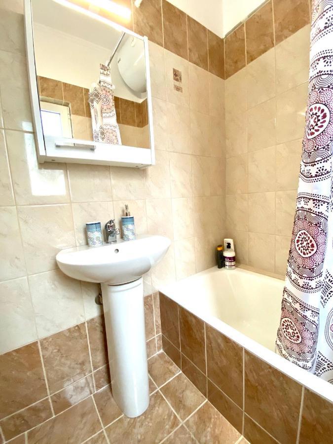 Spáta Bohem Apartment Near Athens Airport מראה חיצוני תמונה